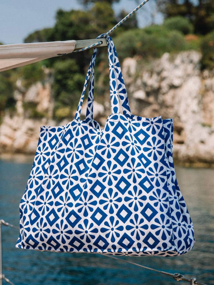 Large tote for wholesale by GILI'S