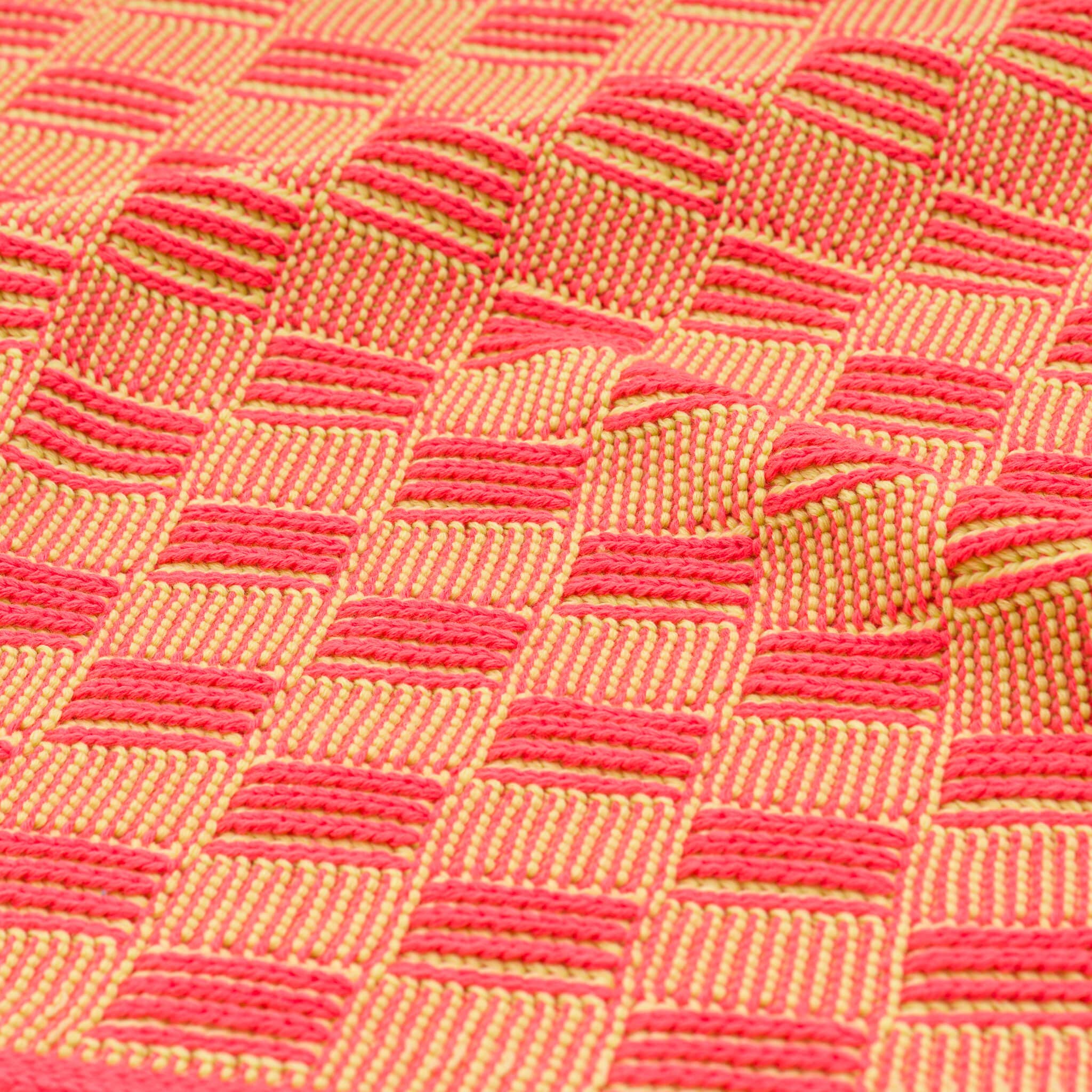 VERLOOP | knits - Wholesale Throw Blanket - Chunky Checkerboard Knit Throw5