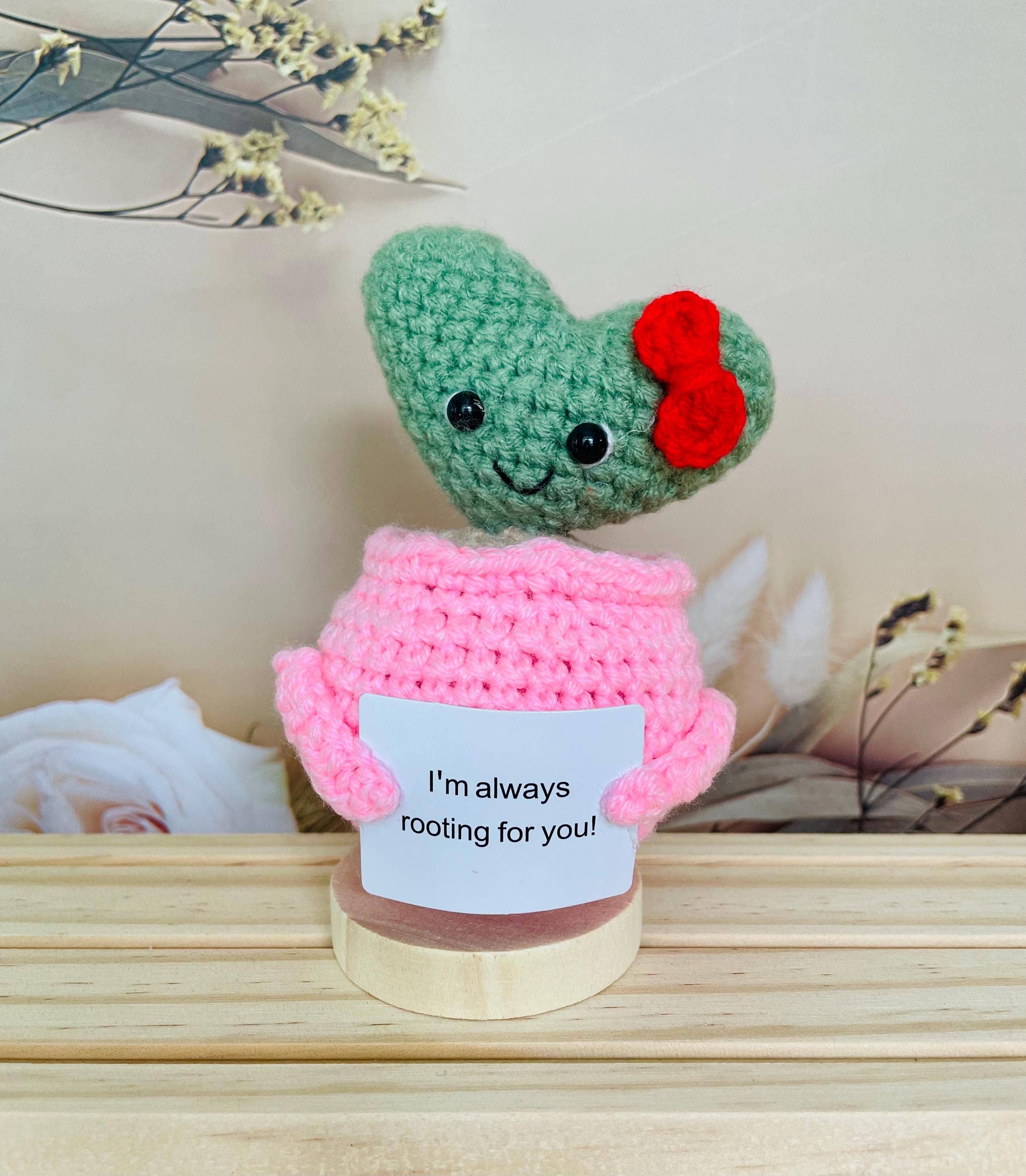 TOMOPOD LLC – wholesale Christmas decoration – Crochet Cactus Succulent Plant Emotional Support9