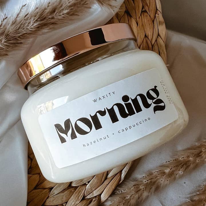 Morning — Haselnuss-Cappuccino-Glas-Sojakerze | Klare Glaskerze | Doppeldocht | Handgegossene Kerzen | Natürliches Öko-Sojawachs für den Großhandel von Waxity Home Fragrances
