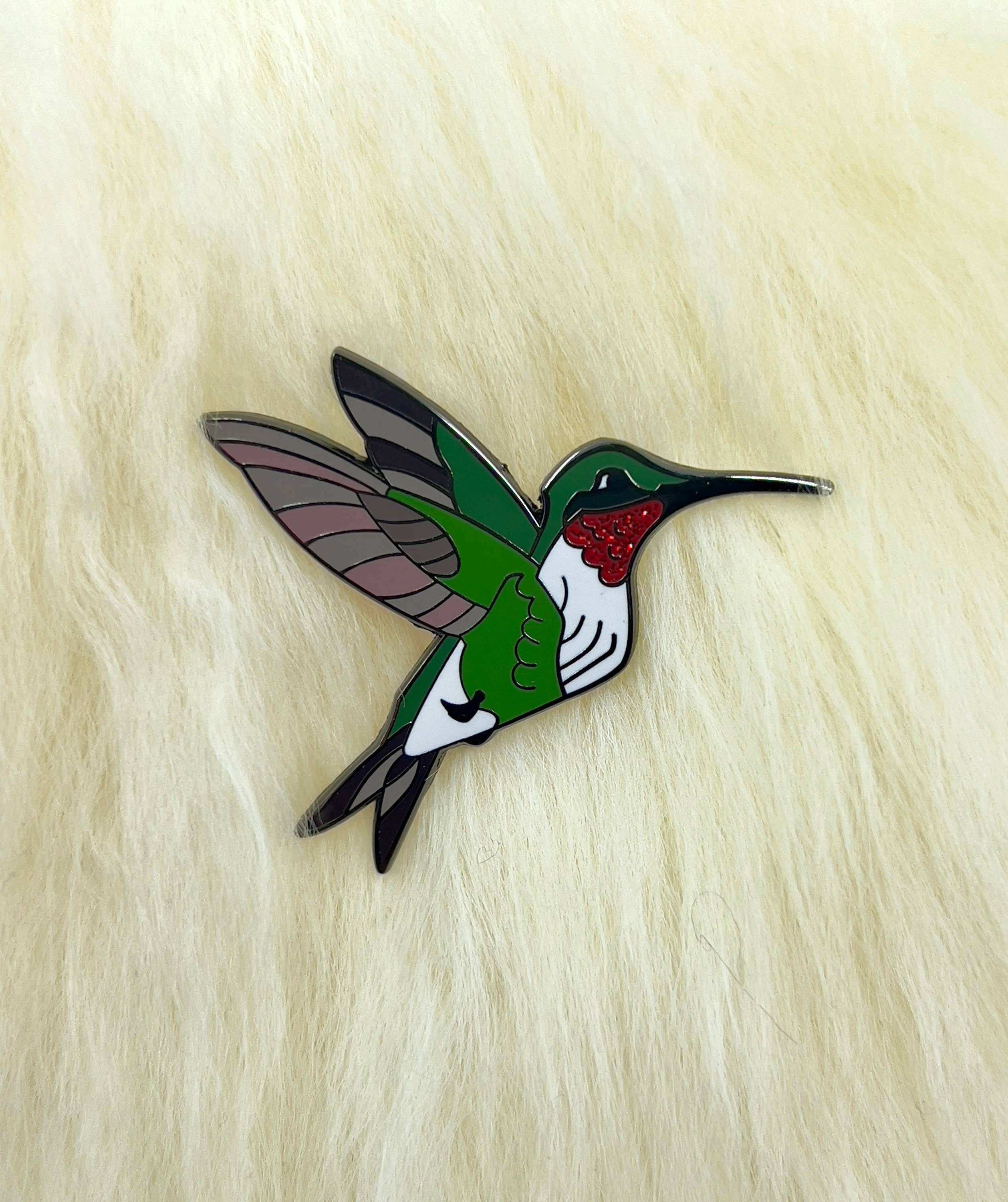 Roamin' Bison Workshop - Wholesale Lapel Pin/Button - Ruby Throated Hummingbird Hard Enamel Pin | Hummingbird Pin1