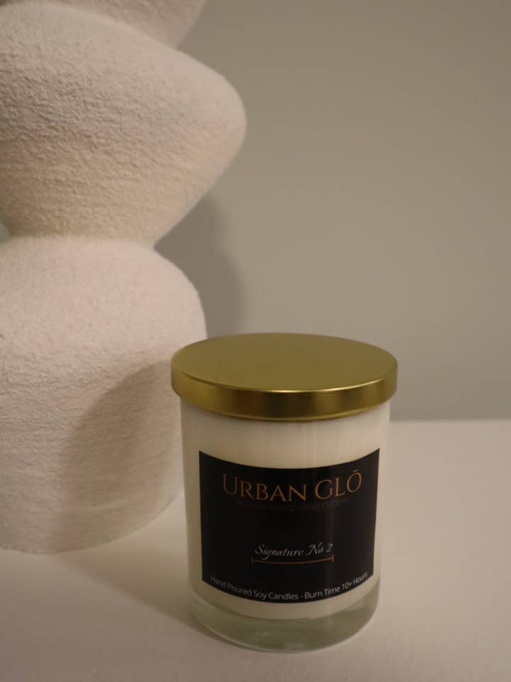 Signature Nō 2 - Agrumes, eucalyptus... pour la vente par Urban GLŌ