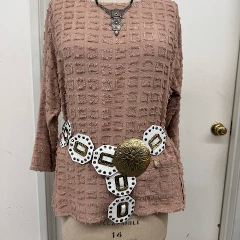 B319 belt and other Purchase Wholesale acqua gatti fai da te. Free Returns & Net 60 Terms on Faire trending on Faire.