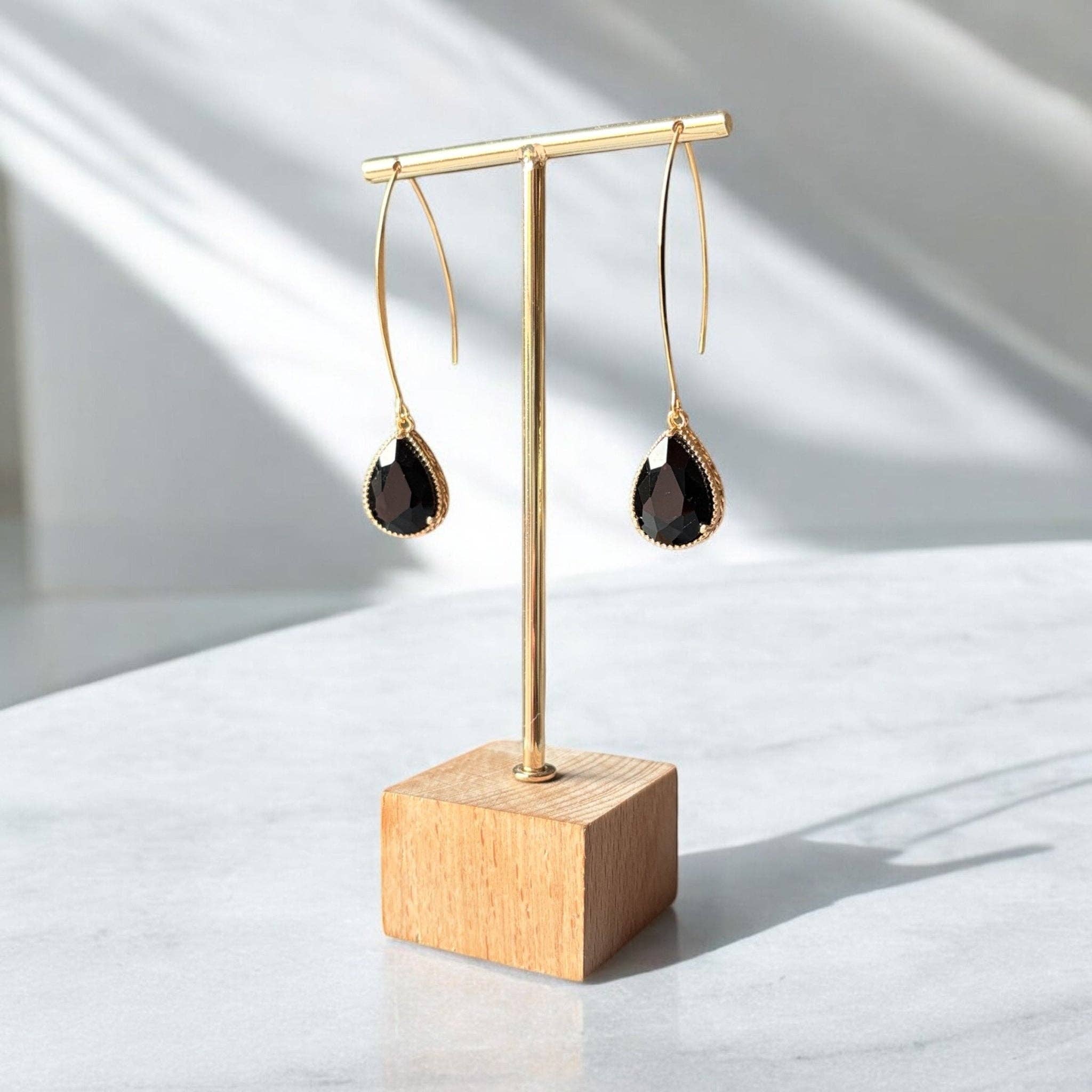 DUESTELLE ITALIA – wholesale Dangle earrings – Midnight Drops - Long Black Earrings3