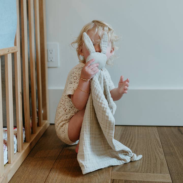 Flowerie - Wholesale Stuffed/Plush Toy - Kids & Baby - Woodrow the Bunny | Cuddle Cloth Lovey4