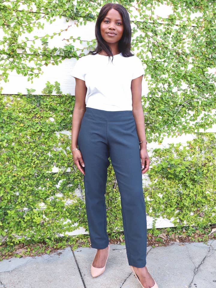 Pantaloni Blu Mezzanotte per la vendita all'ingrosso da parte di Passion Lilie