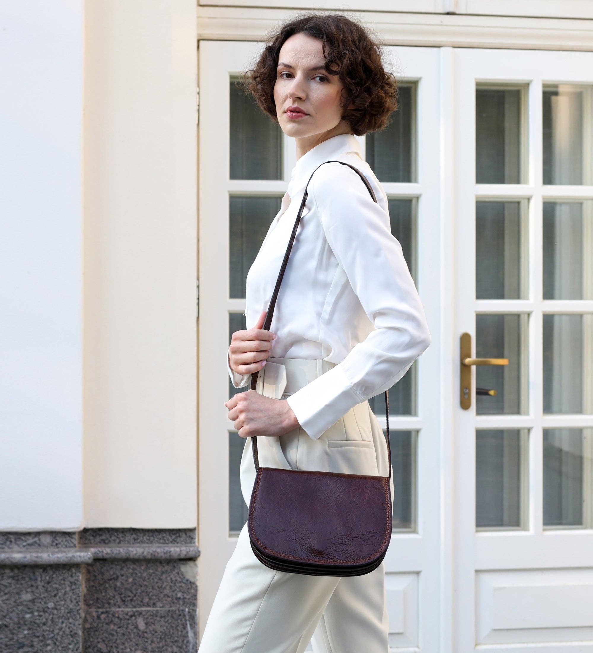 Time Resistance – wholesale Crossbody bag – Women's – Leather Saddle Bag for Women - Moonfleet30