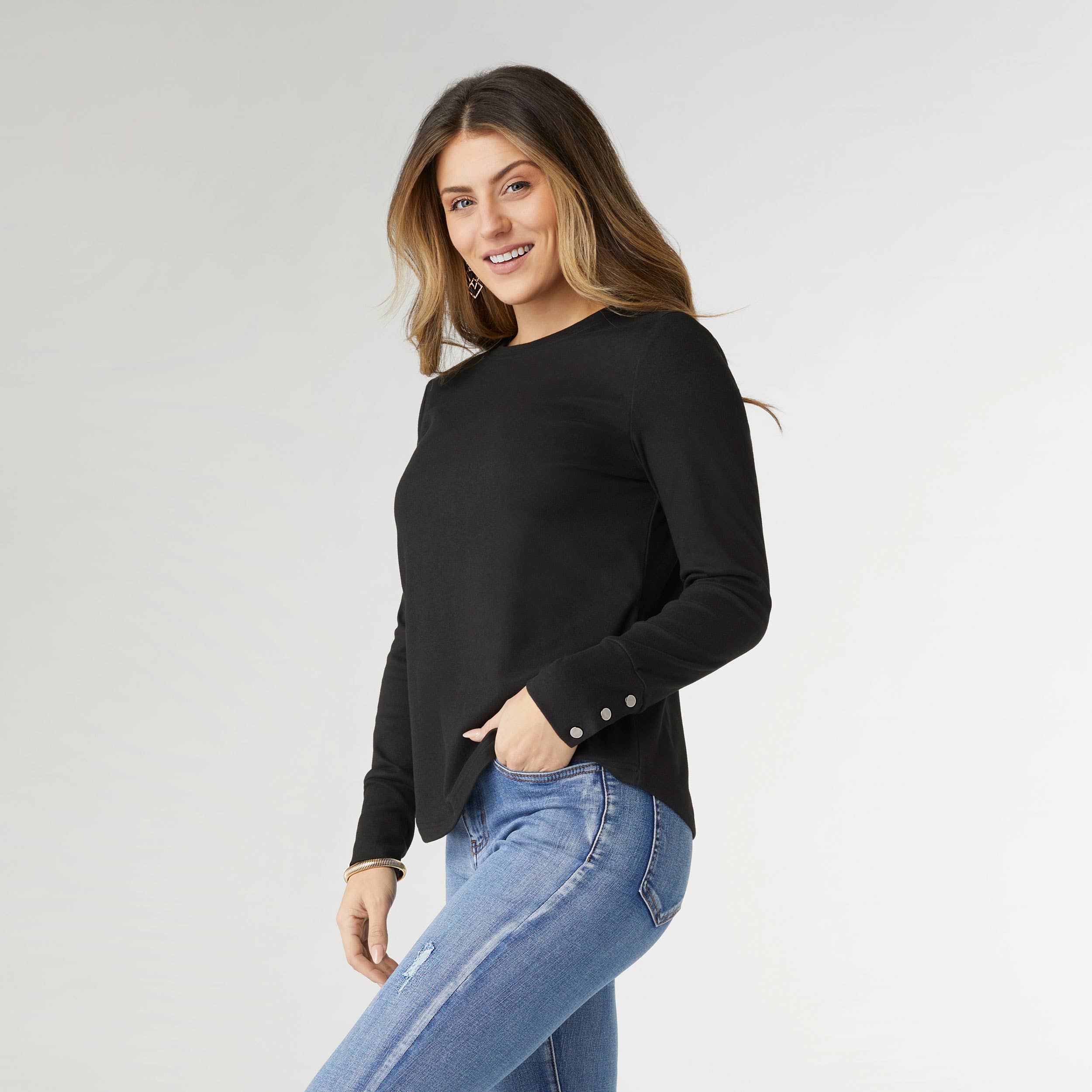 COCO + CARMEN - Wholesale T-Shirt - Women's - Alexis Super Soft Top with Snap Cuff6