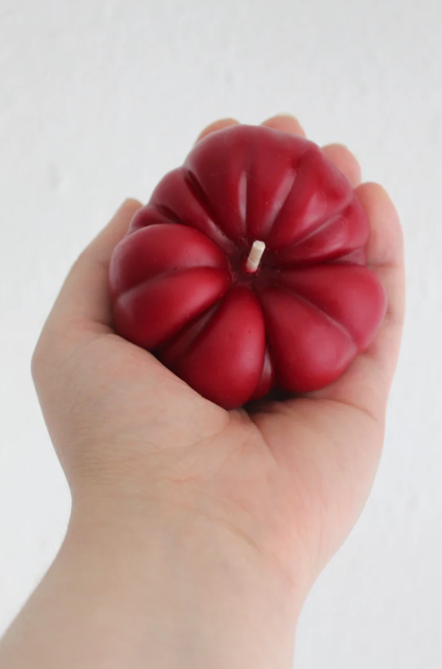 Jewitches – Großhandel Geschenkkerze – Bienenwachskerze in Form einer alten Tomate1