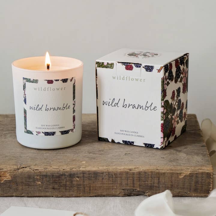 Bougie Wild Bramble pour la vente par Wildflower