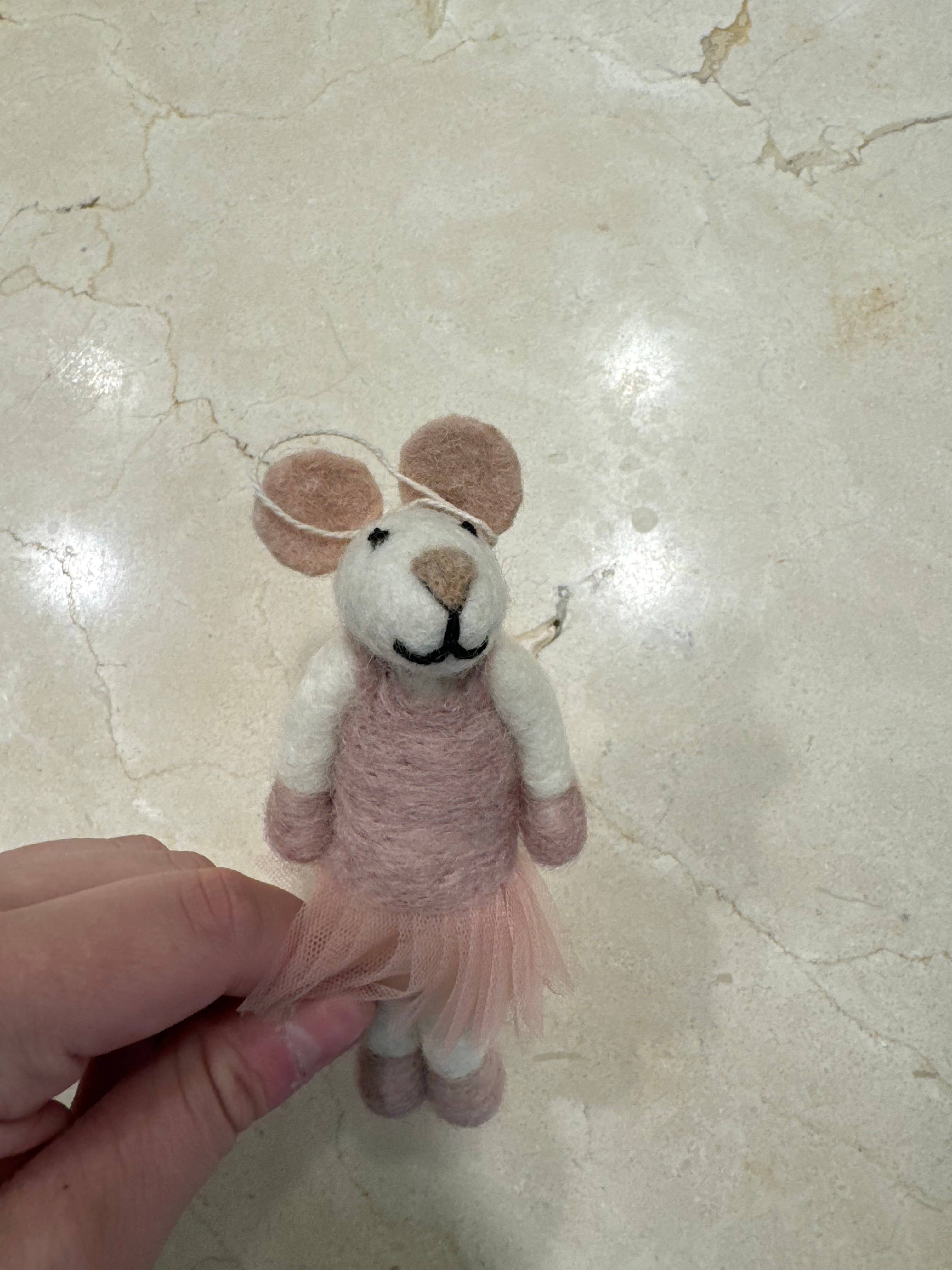 cerruti home - Vente Objets de décoration - Décoration « Ballerina Mouse Frances » en feutre faite à la main1