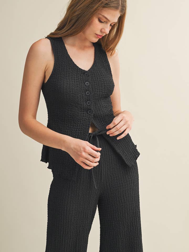 BUBBLE CRINKLE-TEXTURED VEST for wholesale by Mustard Seed