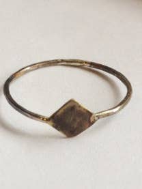 Ring in Diamantform für den Großhandel von Zahavah Jewelry