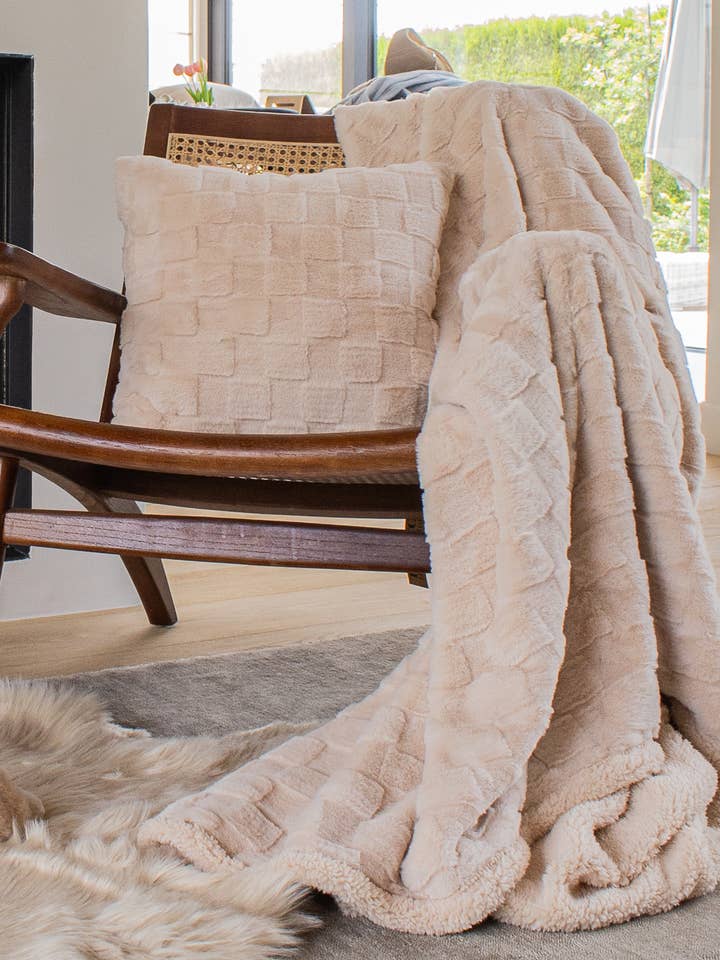 Plaid RAVA - 150x200 cm für den Großhandel von Tiseco