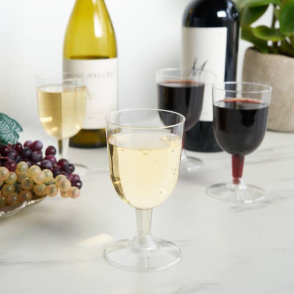 TRUE - Wholesale Disposable Cup - Party Disposable Stemmed Plastic Wine Glasses