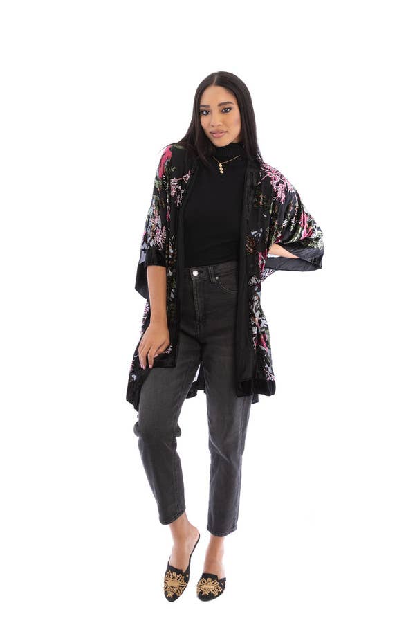 SAACHI – wholesale Kimono – Women's – Black Velvet Burnout Kimono2