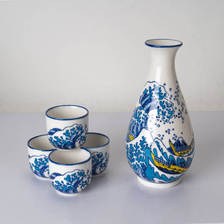 Urban Tokyo - Wholesale Drinking glass/cup - Great Wave Porcelain Glazed 10 oz Sake Bottle and 4 Cups Gift Set (1/16)2