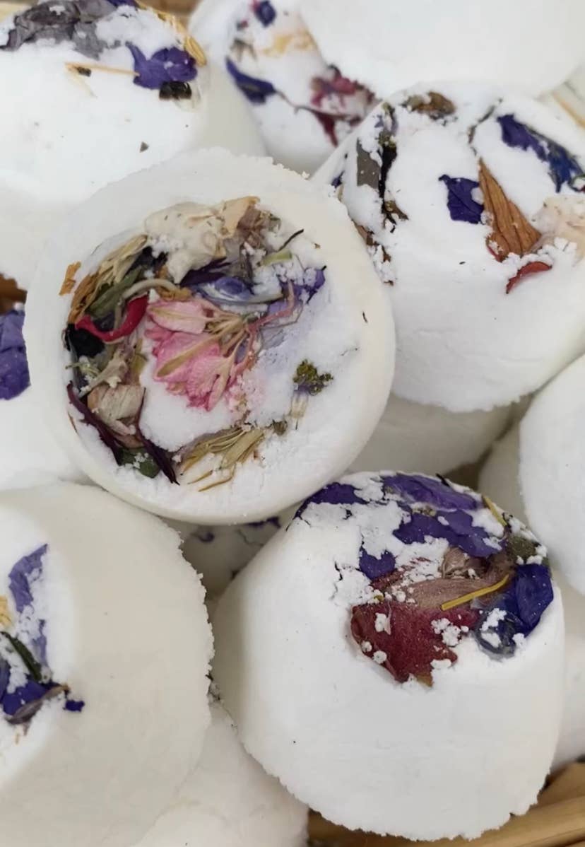 Andi Aesthetics - Wholesale Shower Steamer/Bomb - Eucalyptus Shower Steamers3