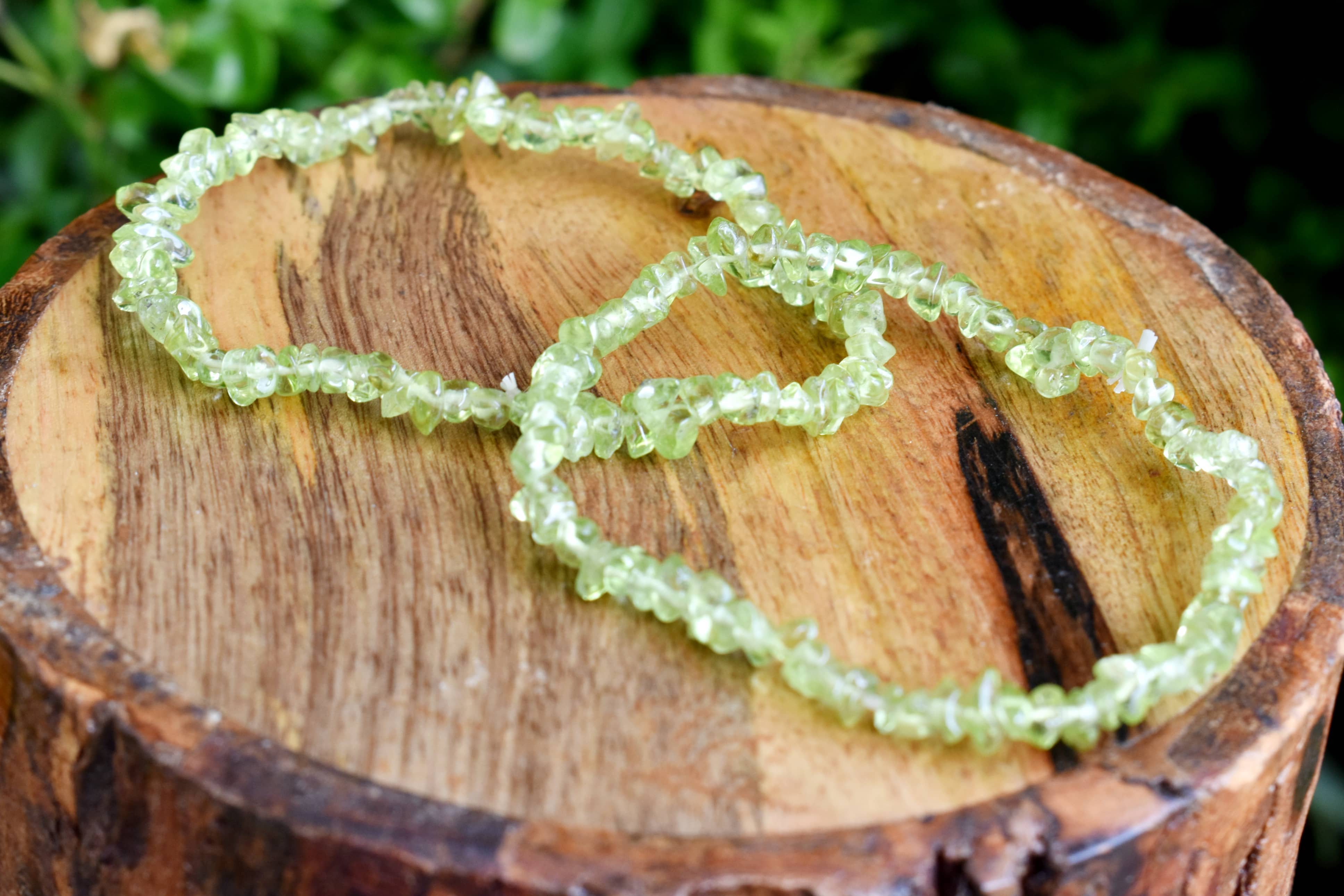 Soothing Crystals – wholesale Beaded bracelet – Healing Stone | Peridot | Chip Bracelet | Spiritual Jewelry4