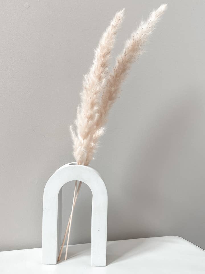 Betong Arch Vas/utbredningsstation för wholesale av Maven Creations