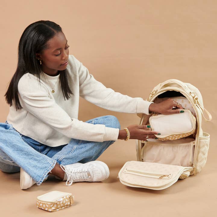 Itzy Ritzy - Wholesale Packing Cube - Milk & Honey Pack Like a Boss™ Packing Cubes1