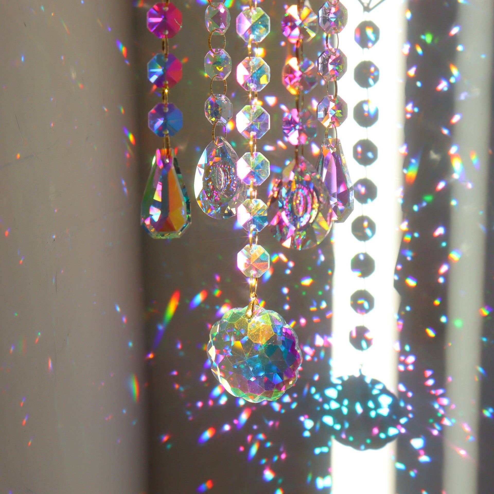 Dipped Shop – wholesale Suncatcher – 3+ Metal Frame Rainbow Suncatcher Hangings DPH19251