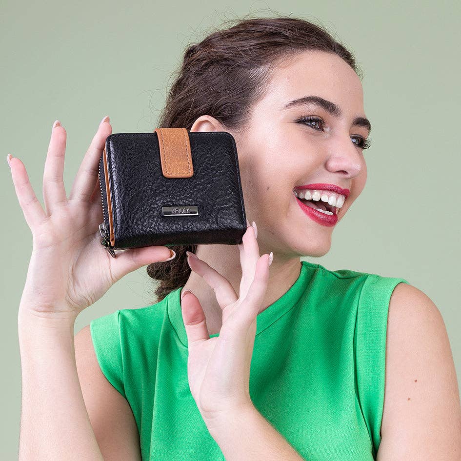 ERIUM - Bags and Accessories - Wholesale Wallet - Women's - Erium Small Wallet for Women Black1