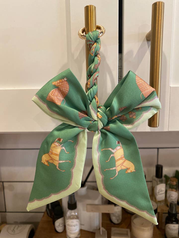 KP Silk Bow Keychain for wholesale by Onic Brands LLC