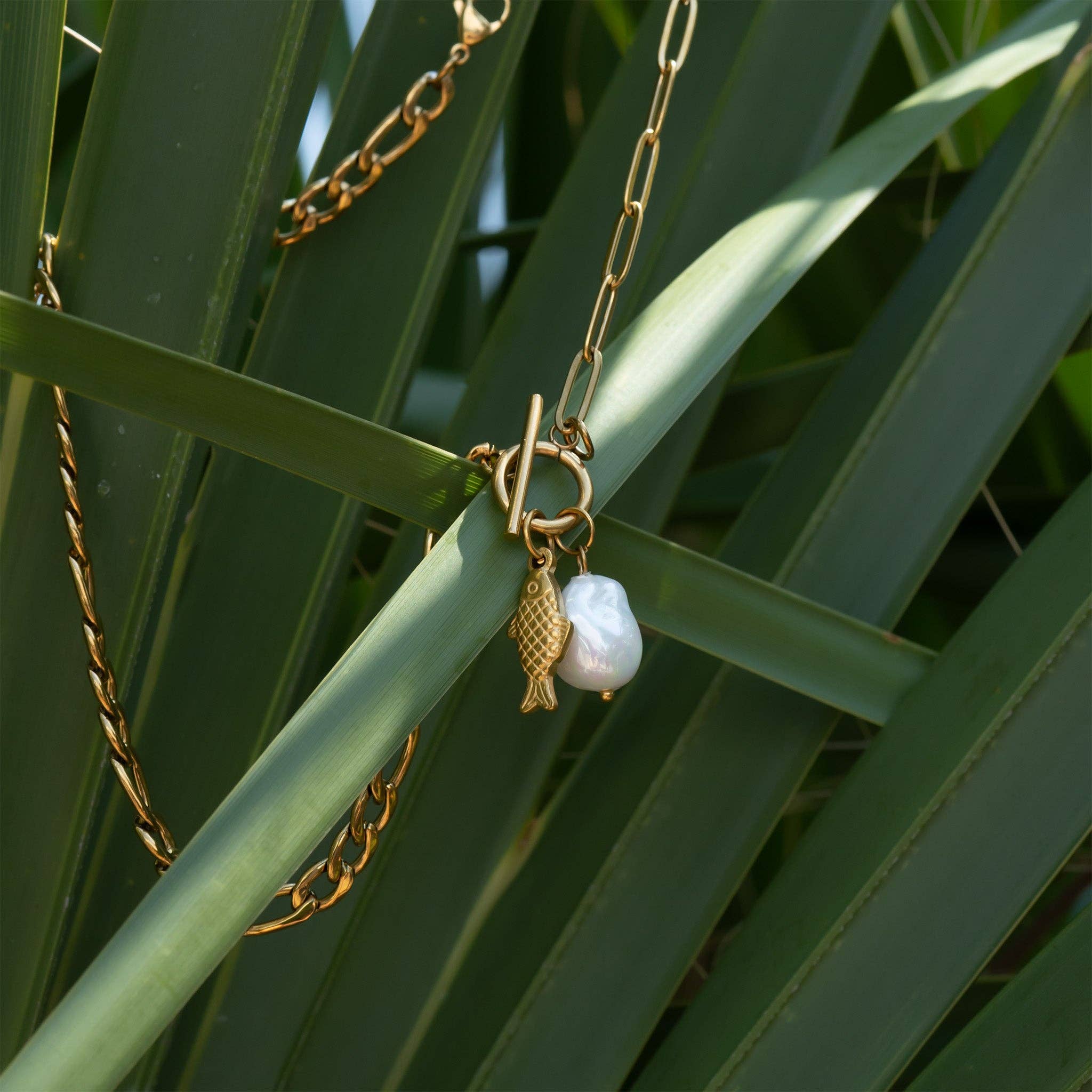 WJW - Wholesale Pendant/Charm Necklace - 18K Gold PVD Toggle Clasp Freshwater Pearl Charm Necklace5