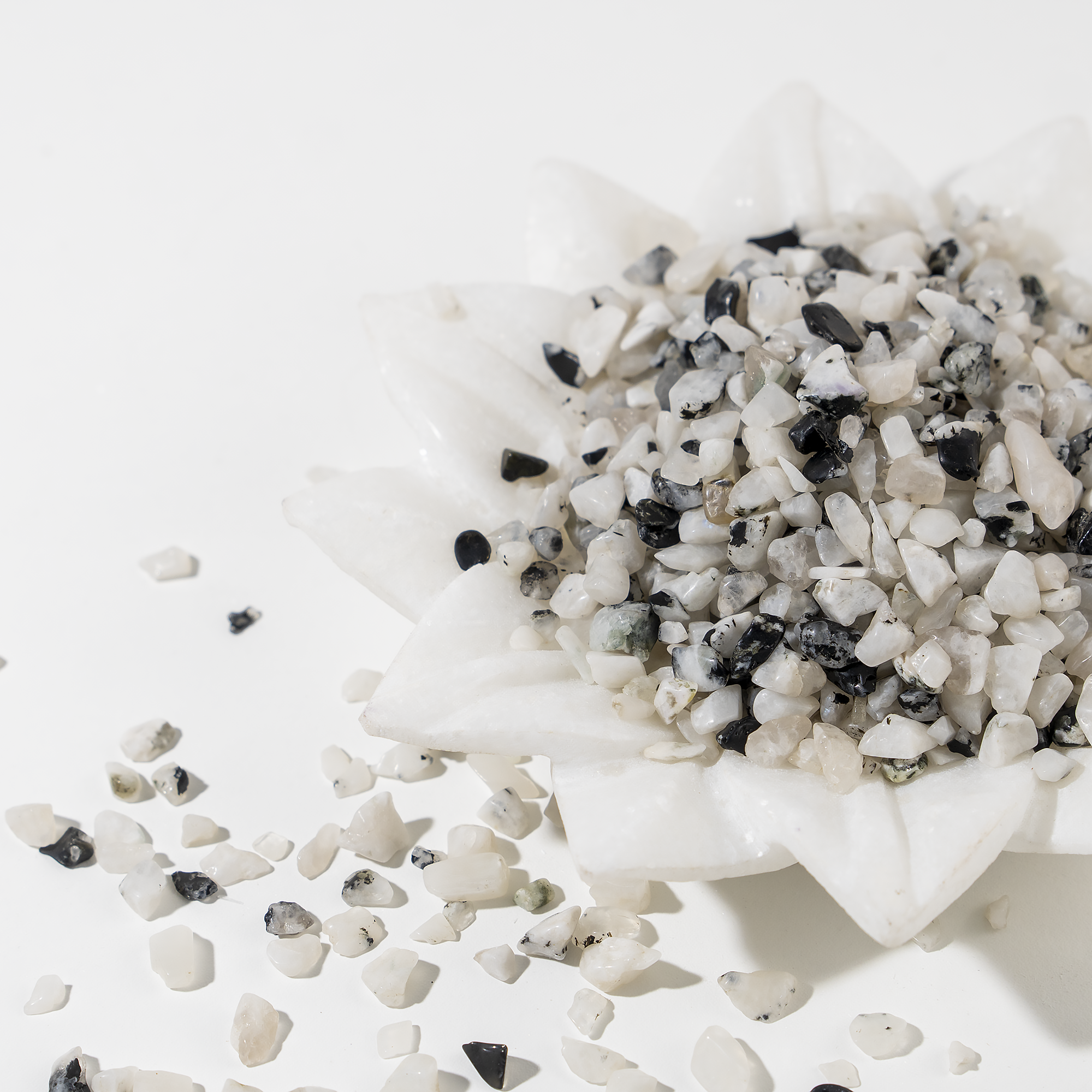 Soothing Crystals - Wholesale Spiritual Stone/Crystal - 100g Healing Gemstone Chips | Rainbow Moonstone | Raw Chips3