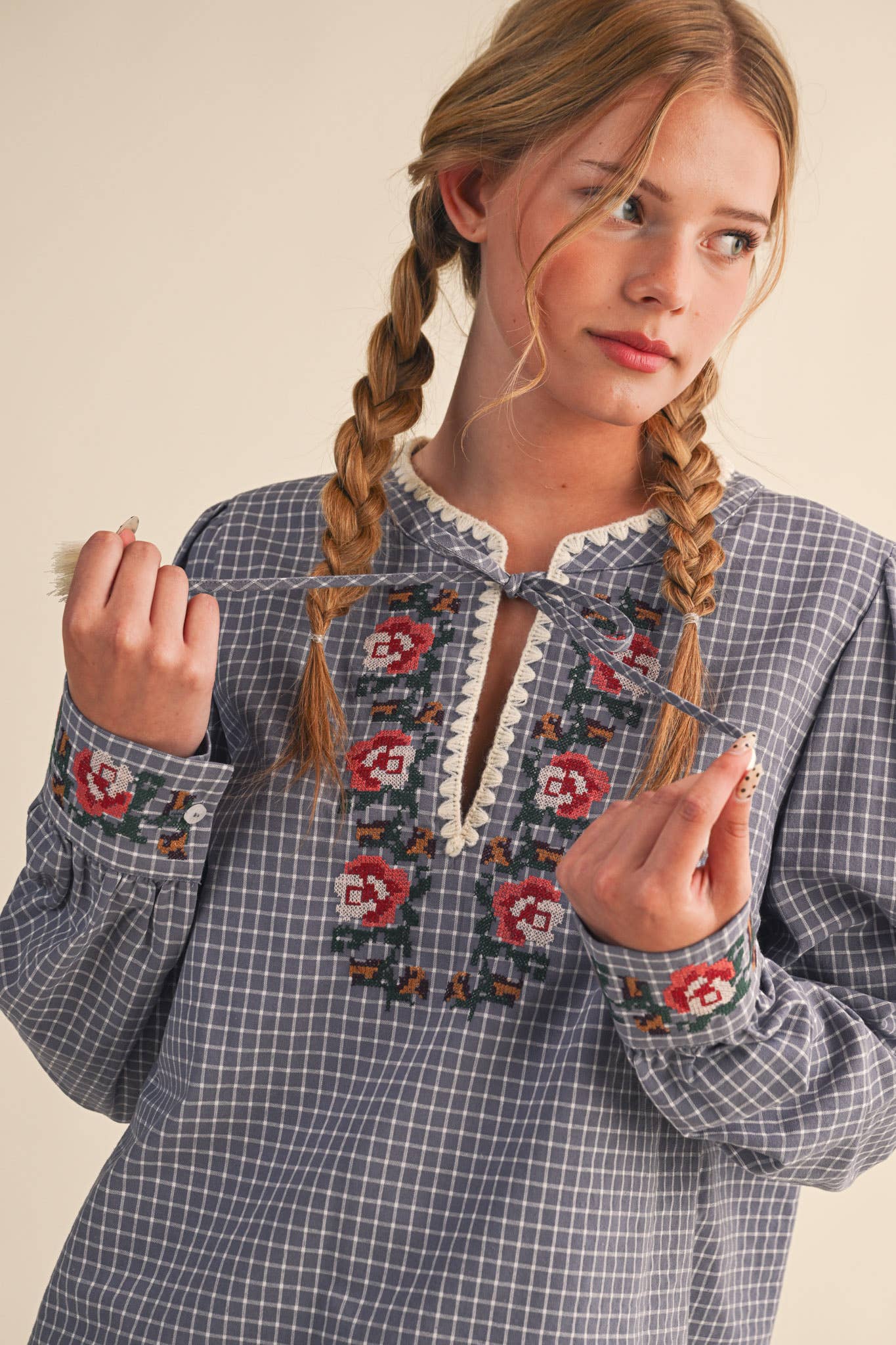 &MERCI - Wholesale Blouse - Women's - FLORAL CROSS STITCH EMBROIDERED CHECKERED TOP MTP41473