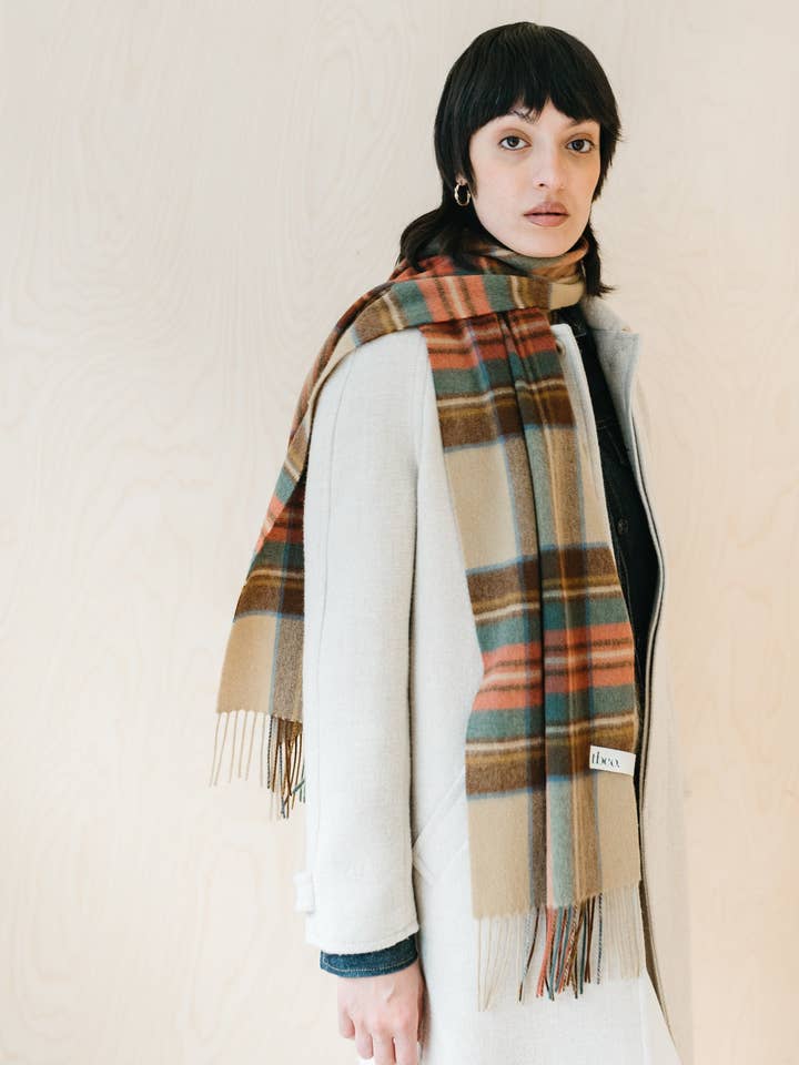 Kasjmier sjaal in Stewart-jurk Antiek Tartan voor wholesale door TBCo