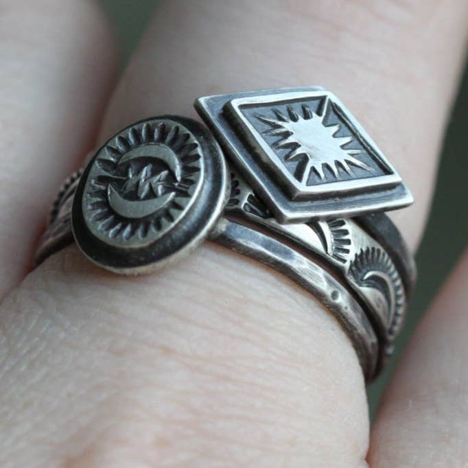 Stapelring-Set Sunrise Sunset für den Großhandel von Silverbrook Studios