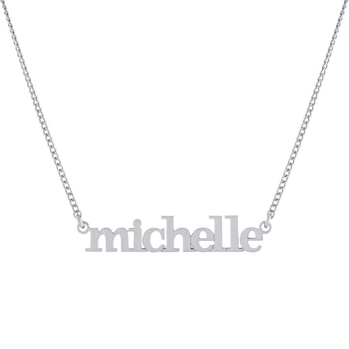 Sterling Silver små bokstäver namnskylt halsband för wholesale av Athra NJ, INC.