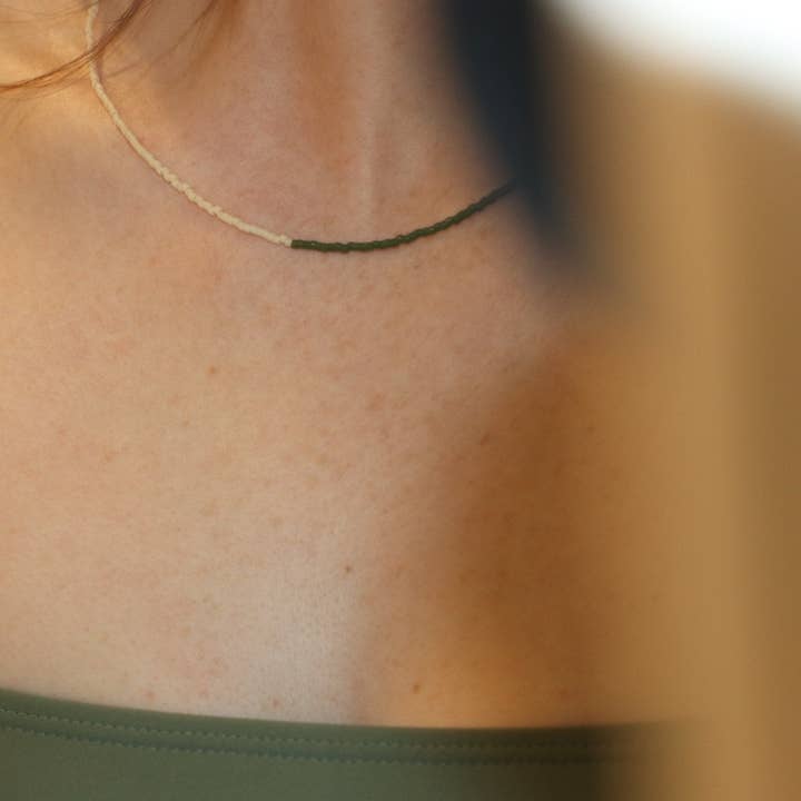 Ettori - Wholesale Beaded/pearl necklace - Cora Necklace // Pistachio & Sand2