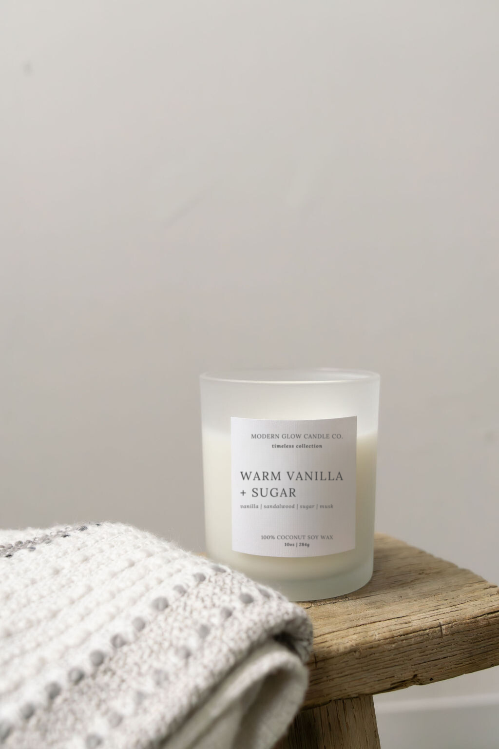 Modern Glow Candle Co. - Wholesale Jar/Filled Candle - Warm Vanilla + Sugar - 10oz Frosted White Soy Candle4