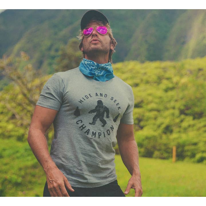 Crazy Dog T-Shirts - Wholesale Screen Printed T-Shirt - Men's - Hide And Seek Champion Graphic T-shirt Funny Bigfoot Tee2