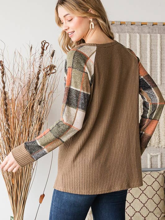 HEIMISH - Wholesale Blouse - Women's - ET6884-10 SOLID WAFFLE AND PLAID TOP WITH POCKET7