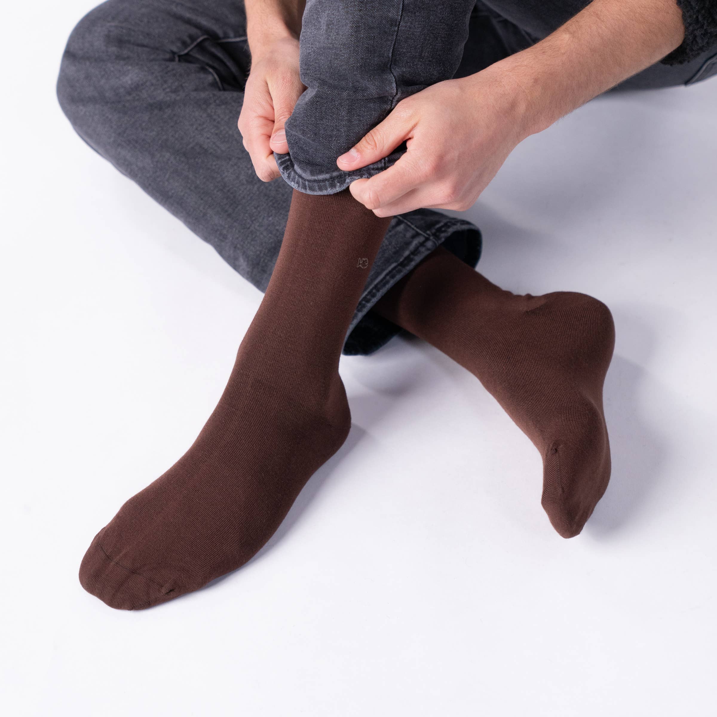 BILLYBELT - Wholesale Socks - Men's - Solid bamboo socks Brown1
