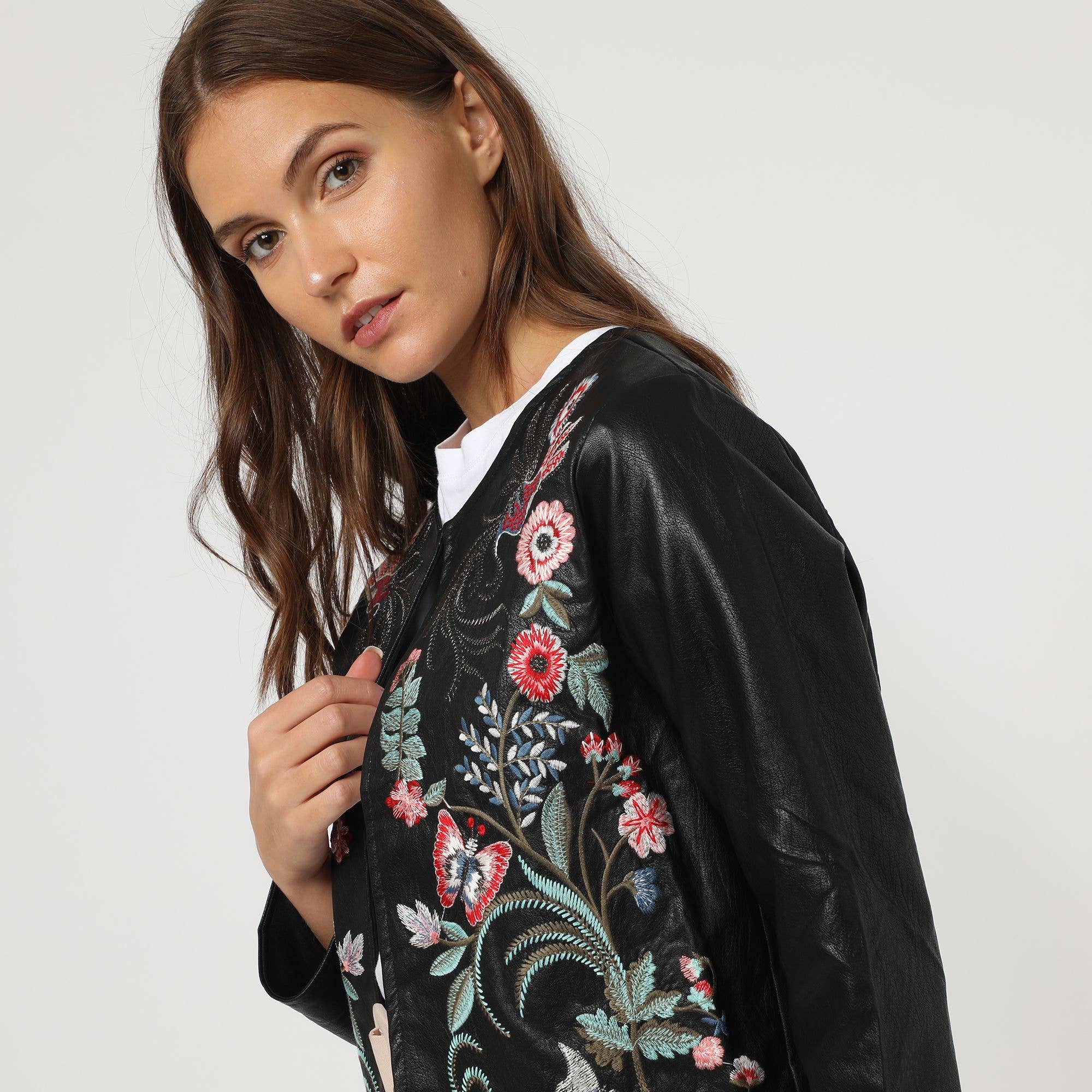 BanBat - Venta al por mayor Chaqueta de cuero - Mujer - Chaqueta simil piel -B9871