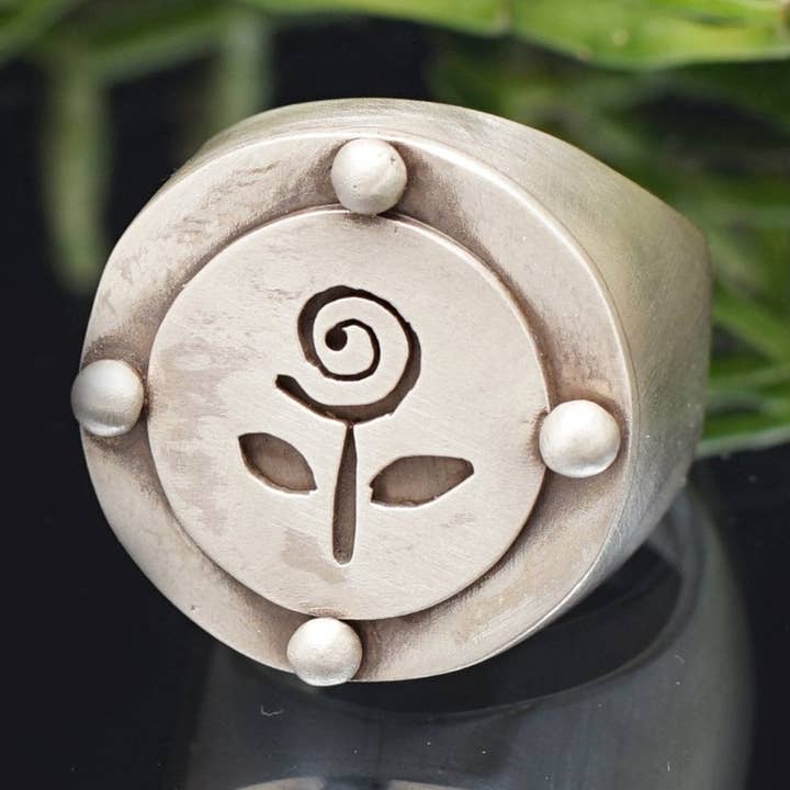 Anello in argento 925 con fiore iraniano unico per la vendita all'ingrosso da parte di Maral Kunst