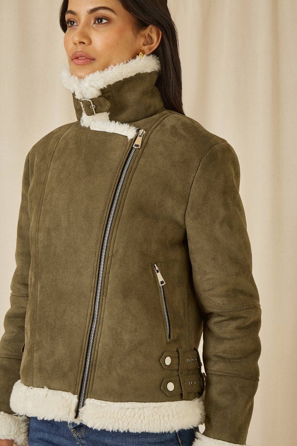 grün Yumi Grüne Bikerjacke aus Kunstwildleder und Kunstlammfell für den Großhandel auf Faire5