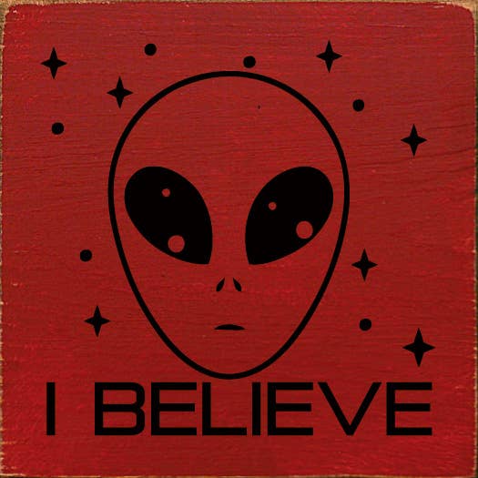 SAWDUST CITY – wholesale Sign – I believe (Alien) Sawdust City Wood Sign1