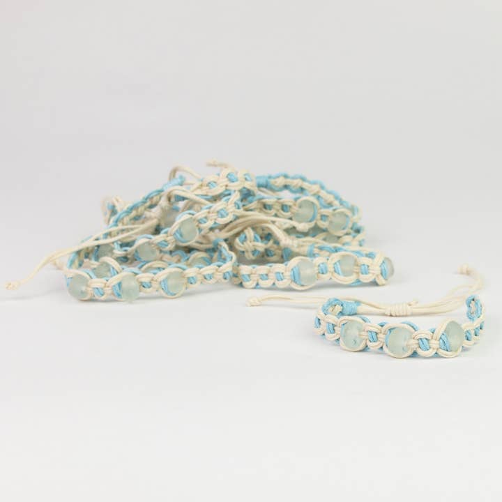 Pink House Imports - Wholesale Beaded Bracelet - Beach Glass Pull Bracelet 10pk