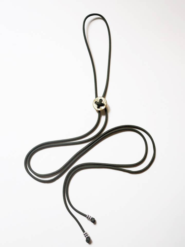 Bouton Bolo / Cordon Olive pour la vente par Isaboko