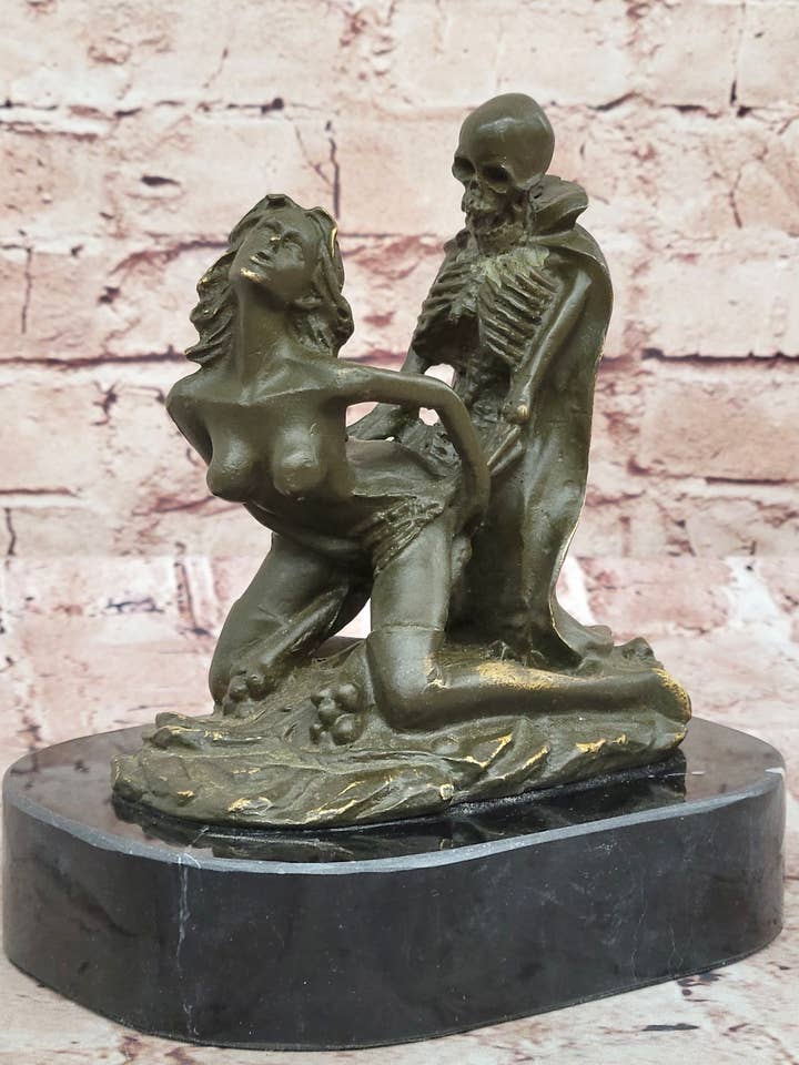 Escultura Erótica de Bronce Memento Mori – Figura de Esqueleto y Mujer para venta al por mayor de Bronzhaus
