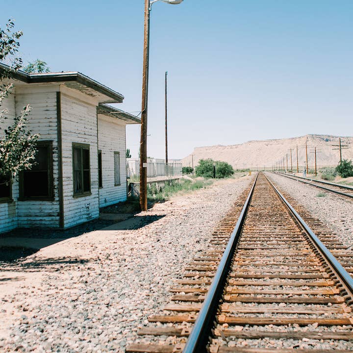 Stampa fotografica della stazione ferroviaria di Utah Ghost Town, fotografia del sud-ovest per la vendita all'ingrosso da parte di lostkatphoto