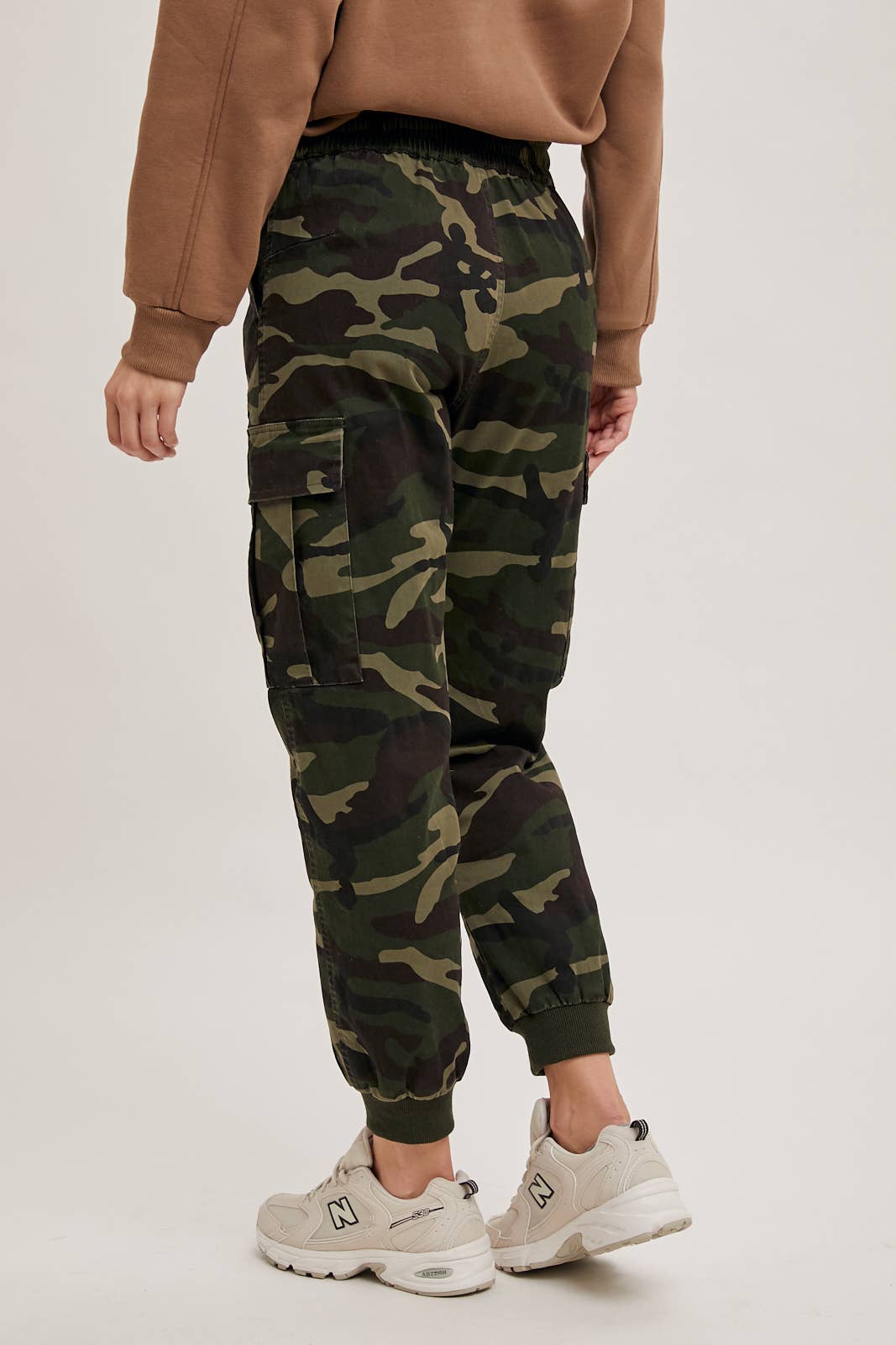 Bluivy – Calças - Mulher por atacado – CALÇAS CAMO CARGO JOGGER16