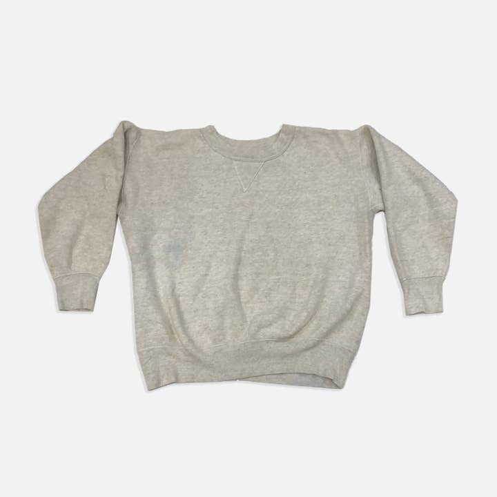 Sweat-shirt gris vintage pour la vente par The Era NYC