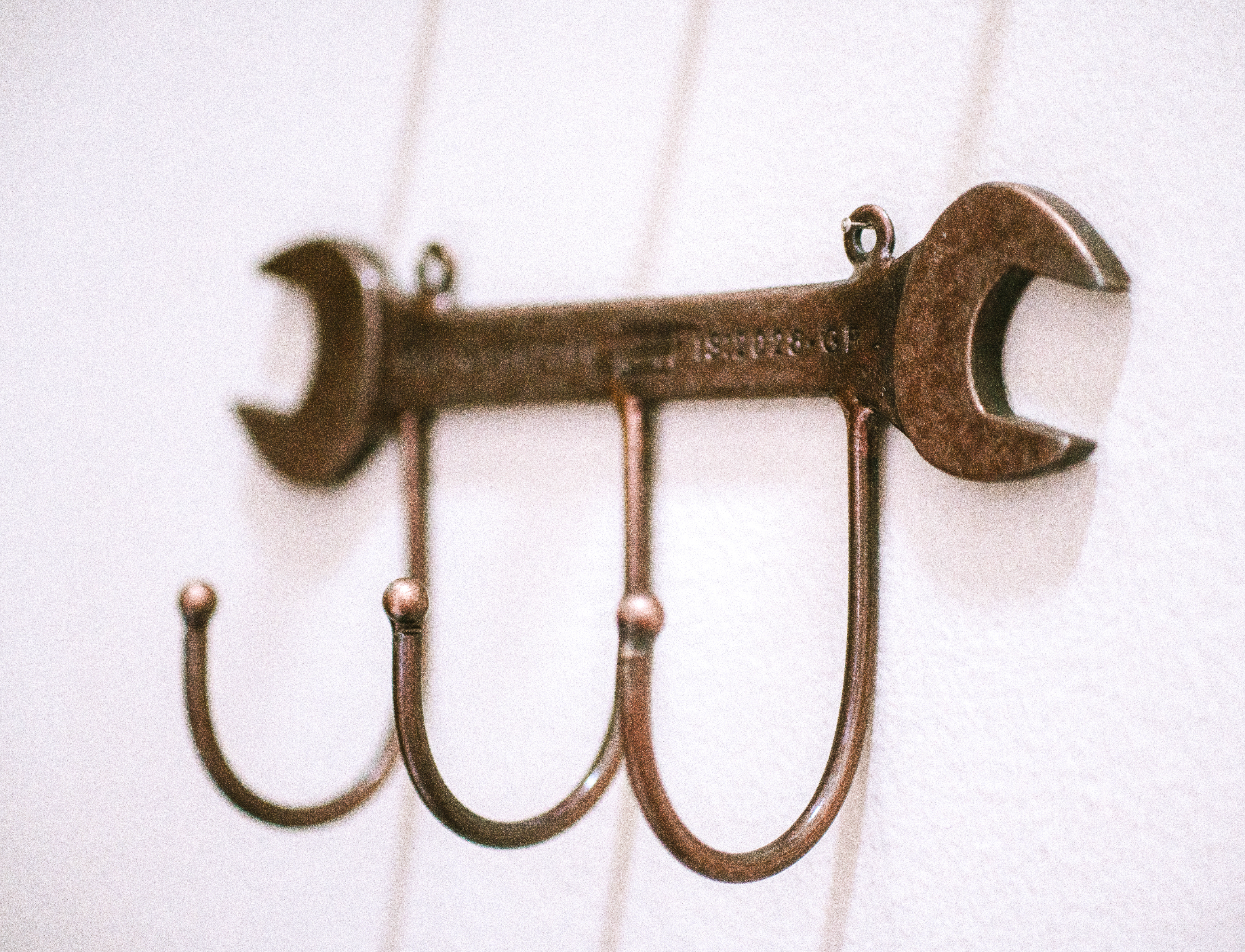 Mira Fair Trade - Vente Crochets muraux - Crochets à clés fabriqués à partir de clés à molette - 2 tailles3